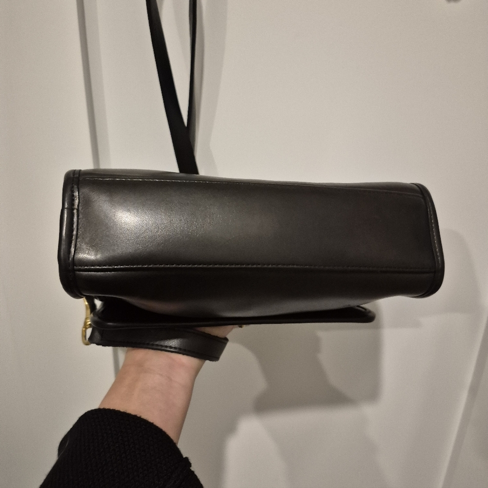 Vintage COACH Court Bag Old Coach Hand Bag Shoulder Bag Black Leather - Picture 4 of 17